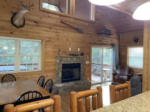 Diningroom / Living Room