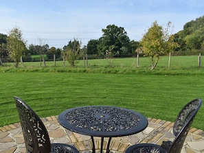 Outdoor area | Moorhens - Chilsham Farm Nurseries, Herstmonceux, near Hailsham