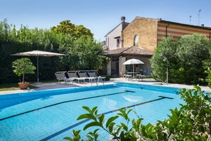 Patio und Schwimmbad
