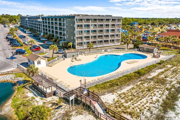 Walk to the beach from the pool!