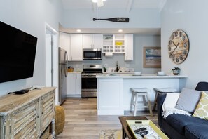 Full kitchen