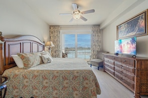 King Size Master Bedroom!