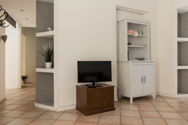 Living Room with double sofa-bed