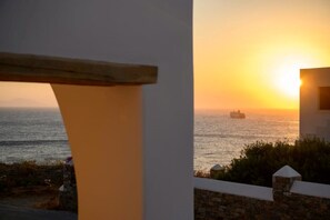 Beach/ocean view