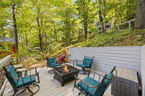 Fire pit deck