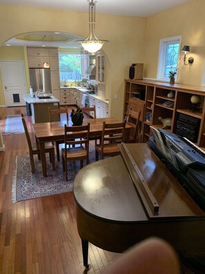 piano room to kitchen