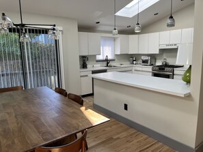 Kitchen/Dining