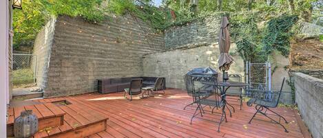 Cincinnati Vacation Rental | 3BR | 2.5BA | 1,788 Sq Ft | Stairs Required