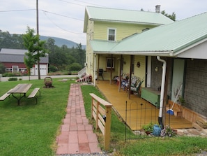 Side porch and entry from driveway