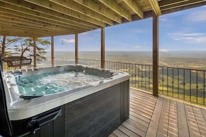 Lower Deck & Hot Tub