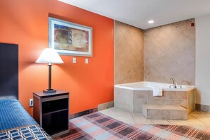 King Bed With Jetted Tub