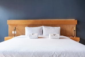 Comfy king bed