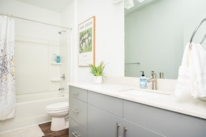 Huge bathroom ! And brand new as well!