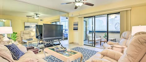 Siesta Key Vacation Rental | 4BR | 3BA | 1,800 Sq Ft | Elevator Access