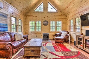 Living Room | Fireplace | Smart TV