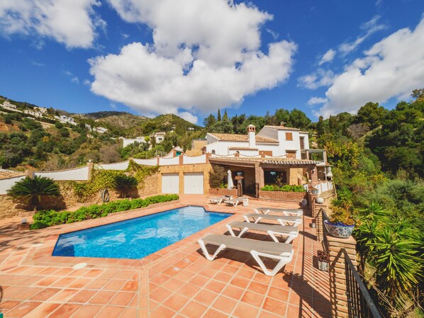 Family accommodation in Mijas | Cubo's Holiday Homes