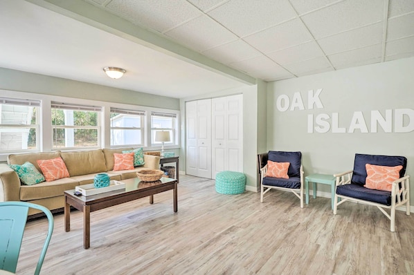 Oak Island Vacation Rental | 2BR | 1BA | Step-Free Access | 960 Sq Ft