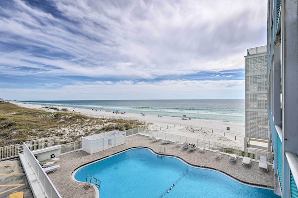 Panama City Beach Vacation Rental | Studio | 1BA | Step-Free Access | 330 Sq Ft