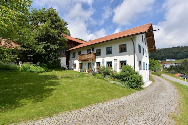 Extérieur maison de vacances [été]