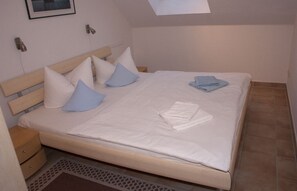 Schlafzimmer mti Doppelbett