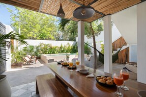 Outdoor dining