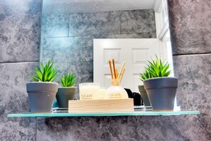 Bathroom amenities