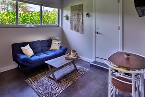 Sitting Area/ Futon