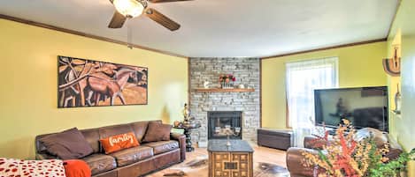 Apple River Vacation Rental | 3BR | 3BA | 2,968 Sq Ft | Stairs Required