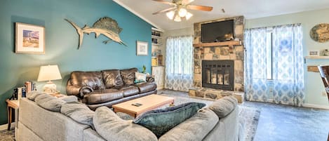 Wilmington Vacation Rental | 2BR | 1BA | Step-Free Access | 1,300 Sq Ft