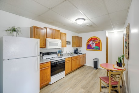 Yankton Vacation Rental | 2BR | 1BA | Steps Required For Access | 900 Sq Ft
