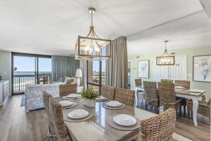 Dining with a view - Gulf and Destin views through floor-to-ceiling windows from numerous angles!