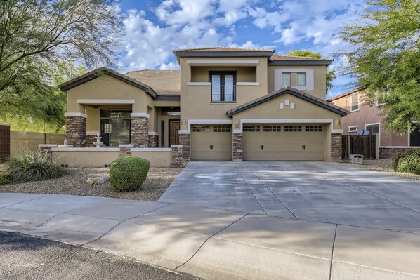 https://t.vrbo.io/kumUrp5HIub
Check out our other 5 star listing!