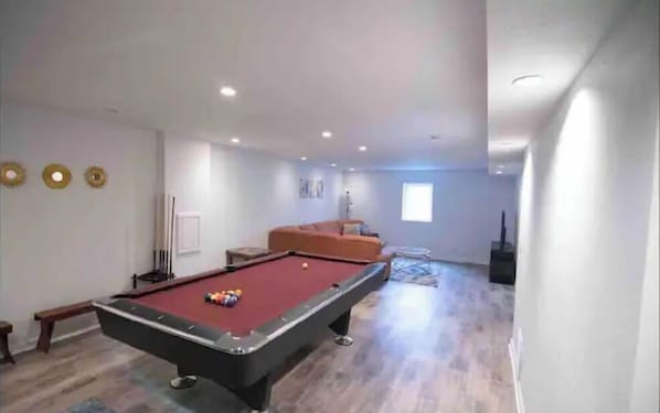 Spielezimmer