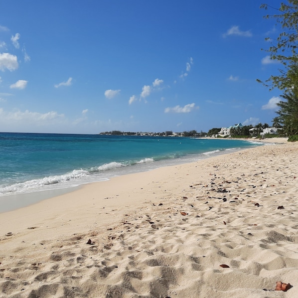 3 minute walk to Cemetery Beach