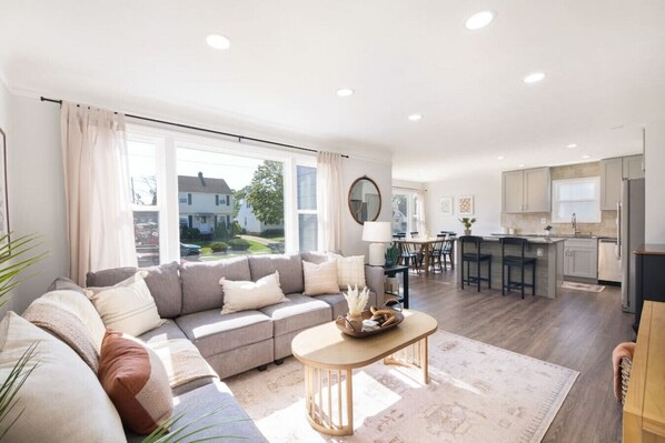 Living room and kitchen/dining area