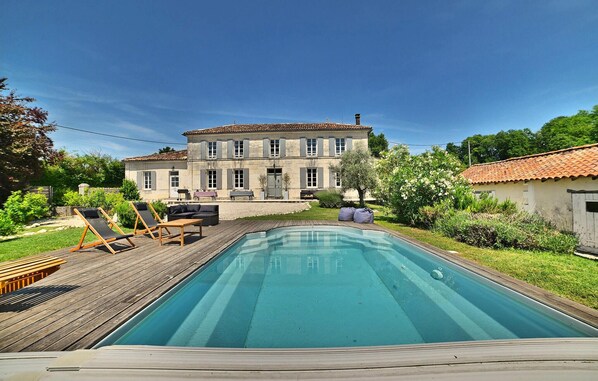 pool