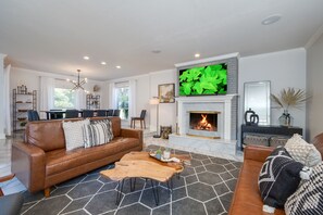 Living Room with TV and Fireplace