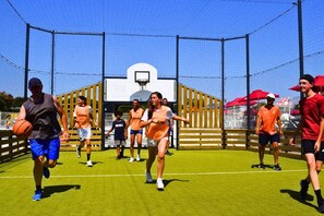 Sportplatz
