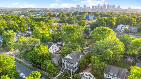 Minutes from Broadway & Nissan Stadium