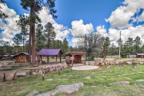 Community Horseback Riding Lessons (Addt'l Fee, Paid On-Site)