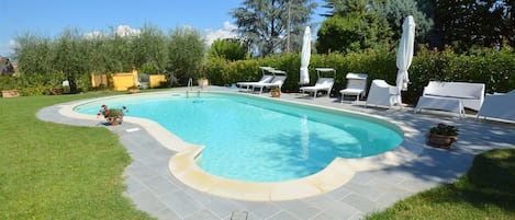 Schwimmbad des Ferienhauses