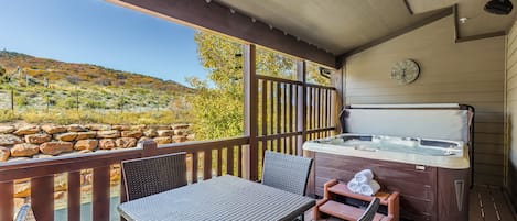 Private Hot Tub w/ Mountain Views