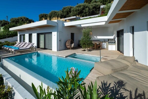 Villa Euphoria