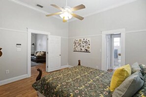 Master Bedroom with Queen size bed.