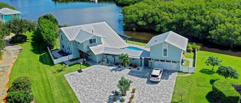 Palm City Vacation Rental | 4BR | 4.5BA | 3,208 Sq Ft | Step-Free Access