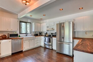 Ample space in the kitchen!