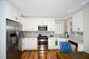 Gourmet Kitchen