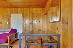 Dining Area | Dishware & Flatware Provided