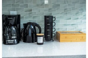 Kaffee und/oder Kaffeemaschine