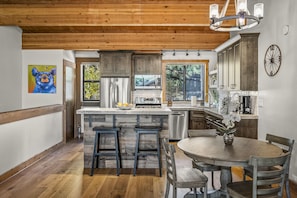 Dining Area: Aspen Grove Hideaway at Northstar